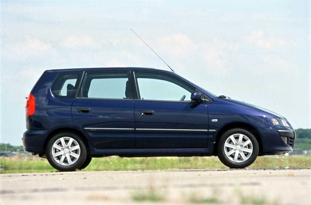 Mitsubishi Space Star Hatchback Review (1999 2005) Parkers