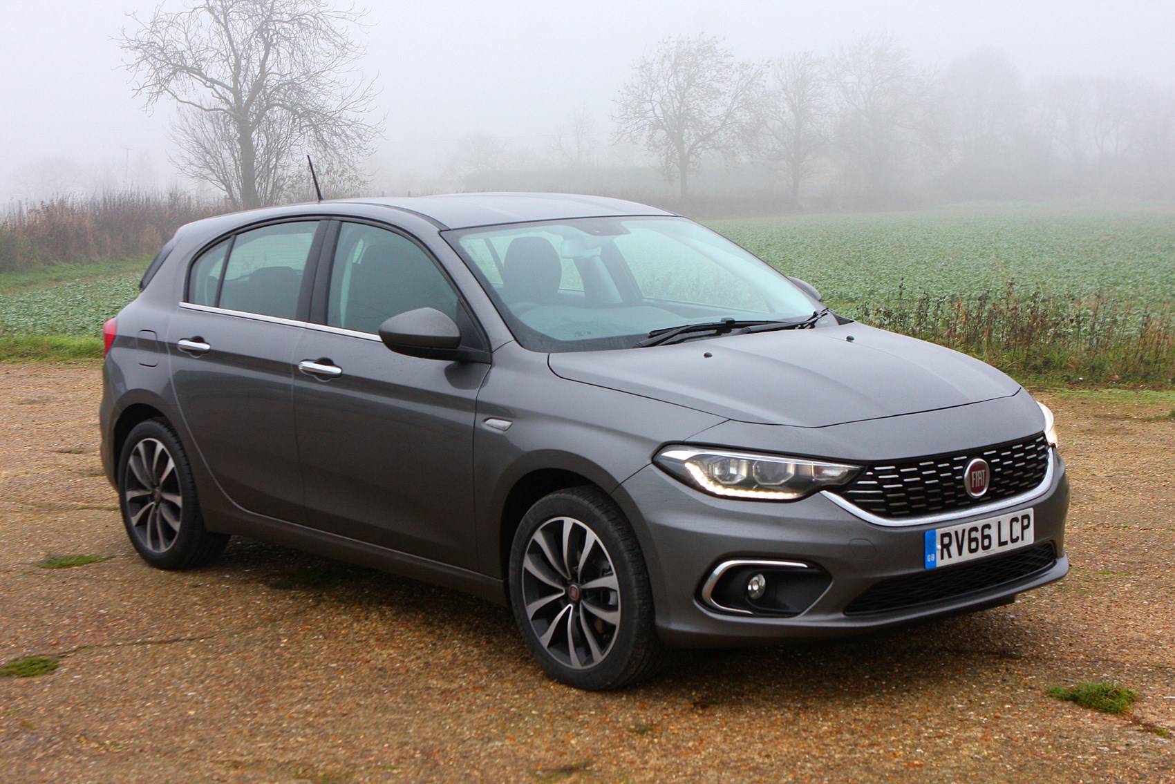 Fiat Tipo Hatchback (2016 ) Photos Parkers